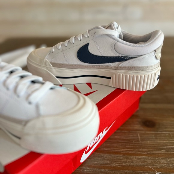 Nike Court Legacy Lift size 5.5 - Picture 6 of 8